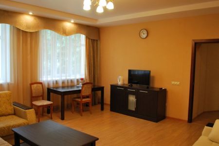 Люкс 2-местный 2-комнатный (корпус 2)